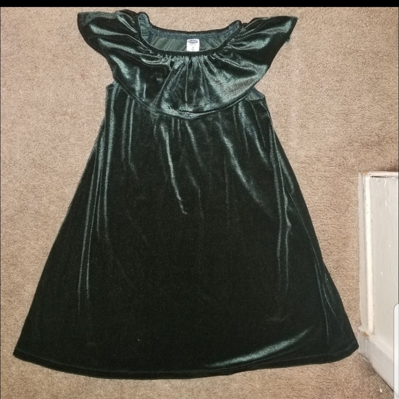 Old Navy Other - 🍒 5 Items for $25 🍒 Girls Holiday dress